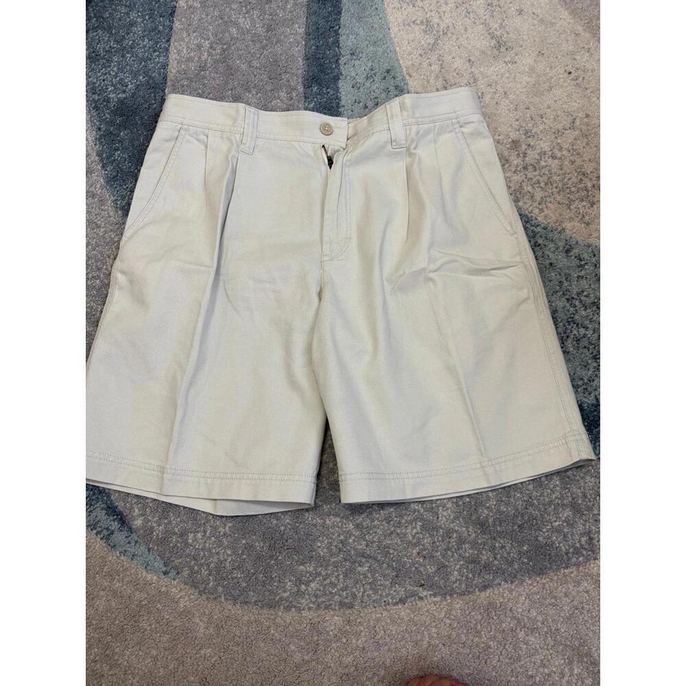 IZOD mens pleated Cotton chino shorts Khaki size 36